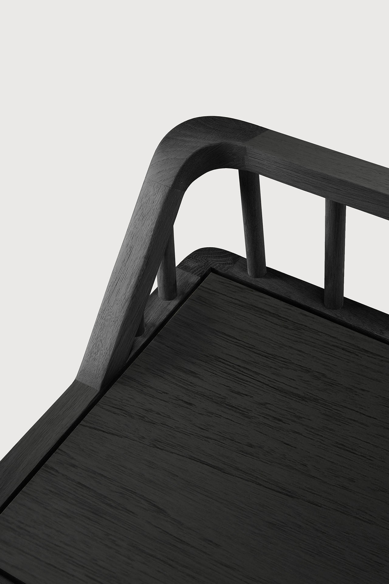 Spindle bench - varnished oak - black White Cliff Studio Bench / Dining Bench