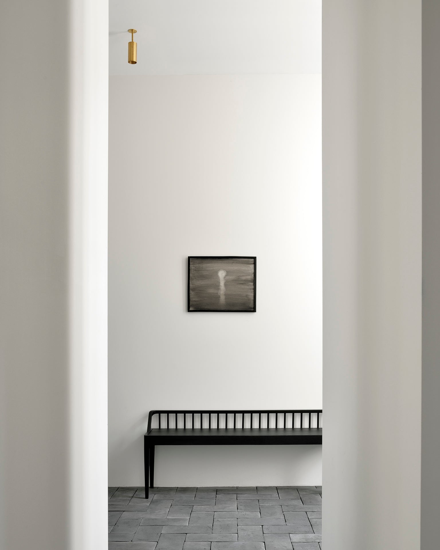 Spindle bench - varnished oak - black White Cliff Studio Bench / Dining Bench