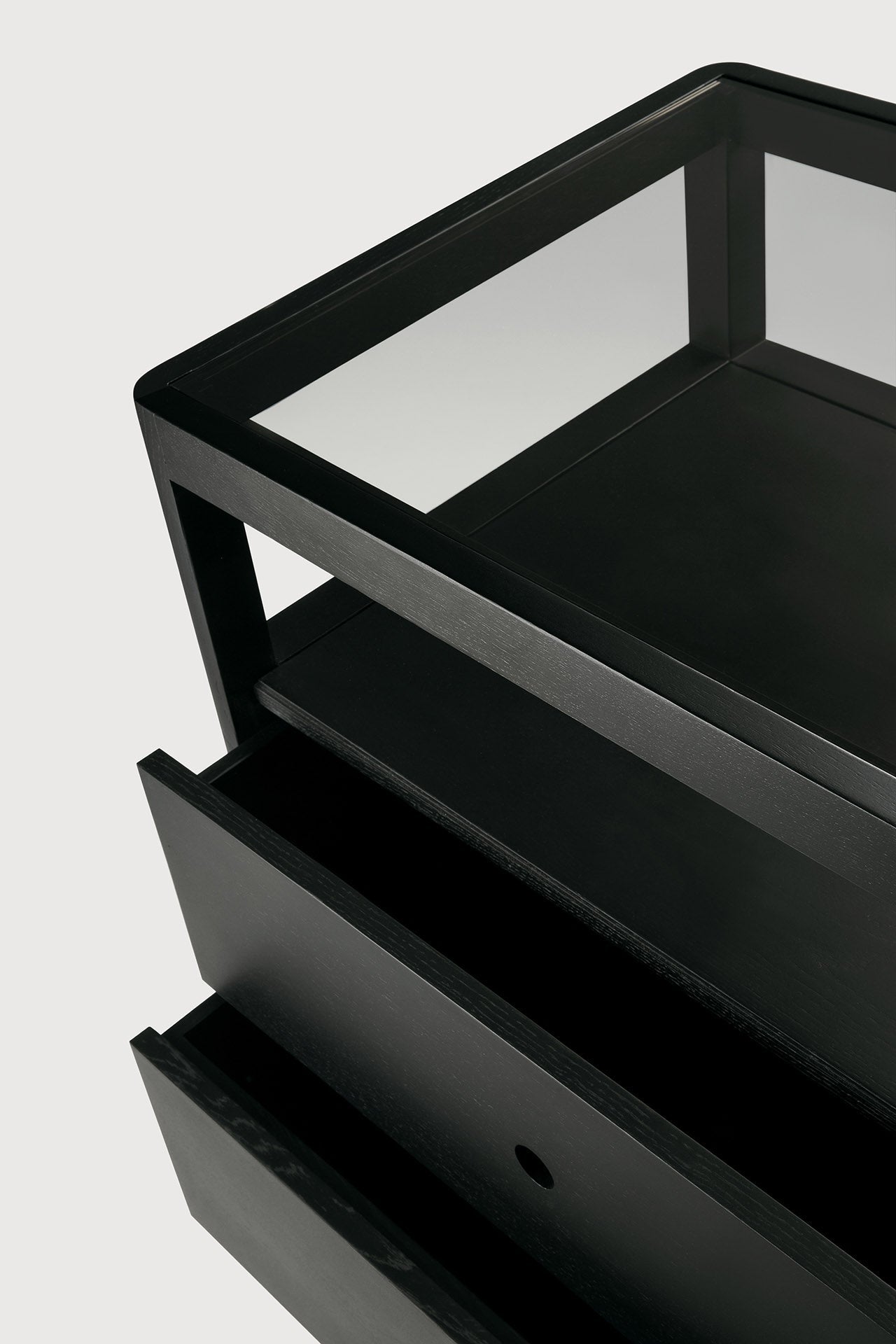 Spindle dresser - varnished oak - black - 4 drawers White Cliff Studio DRESSERS & CHEST OF DRAWERS