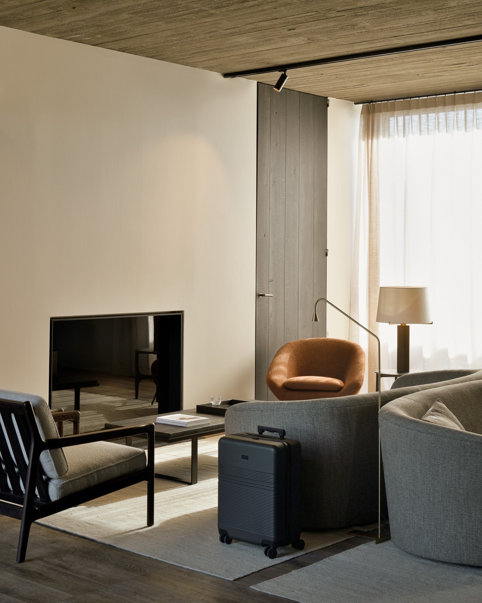 Stability coffee table - varnished Minerals - Umber - rectangular White Cliff Studio COFFEE TABLE