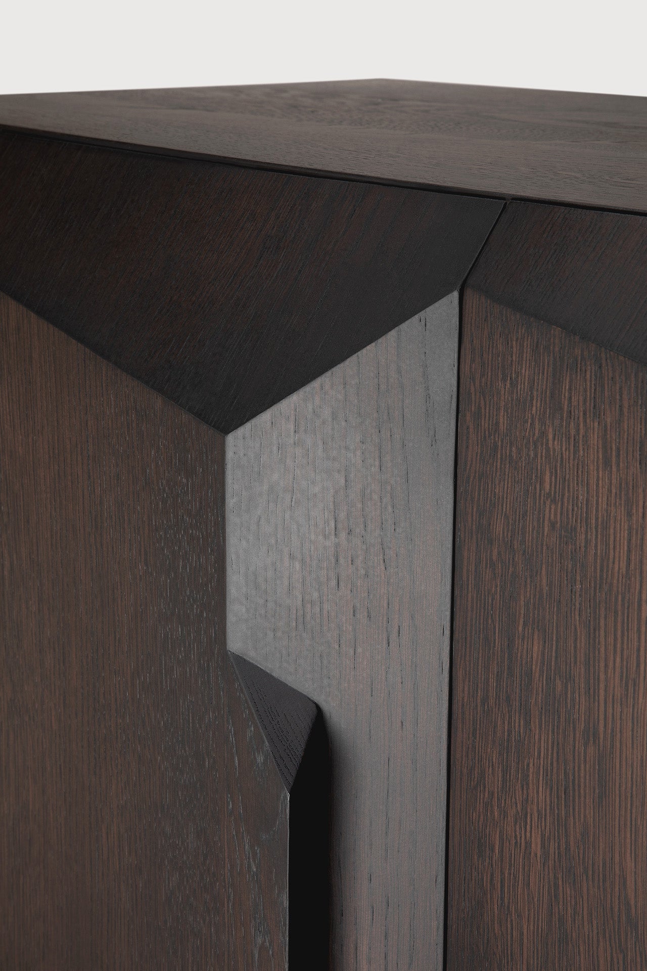 Stairs cupboard - varnished oak - brown - 2 doors White Cliff Studio Cab inet