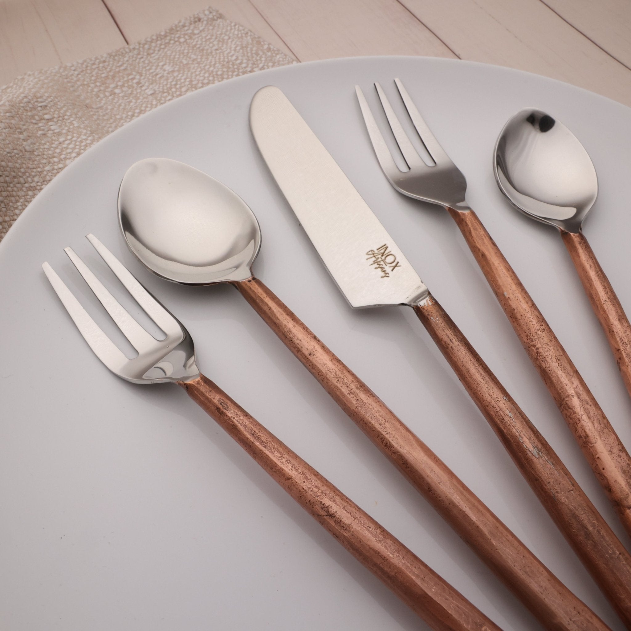 Sundance Flatware, 5-Pc. Place Setting White Cliff Studio Flatware
