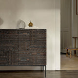 Tabwa sideboard - varnished teak - off black - 3 doors White Cliff Studio Sideboard