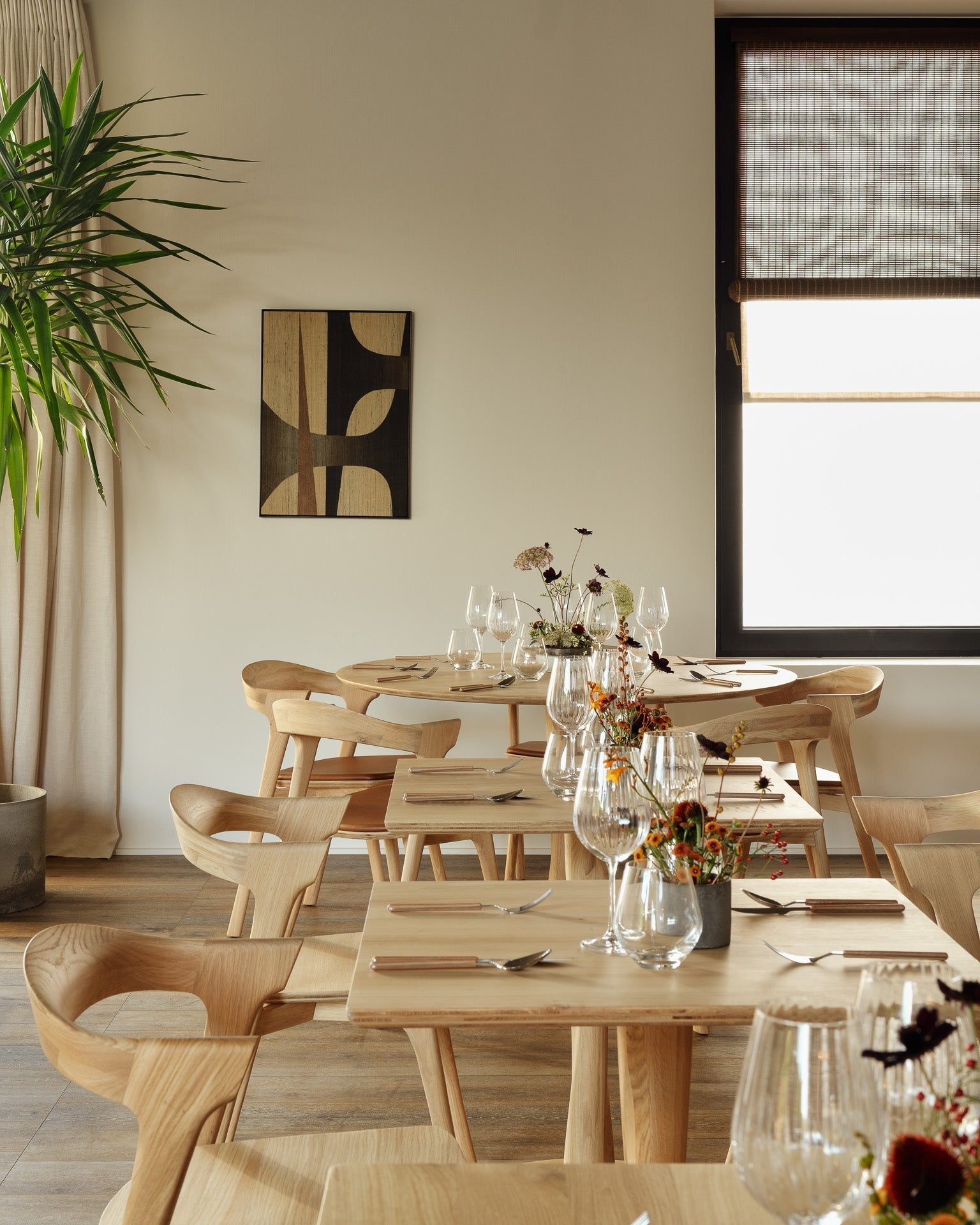 Torsion Dining Table White Cliff Studio Dining Table