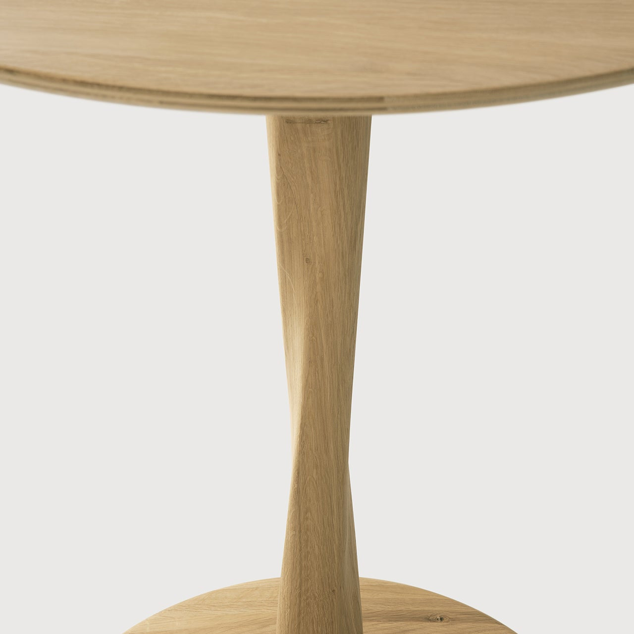Torsion dining table - varnished oak - round - low height White Cliff Studio Dining Table