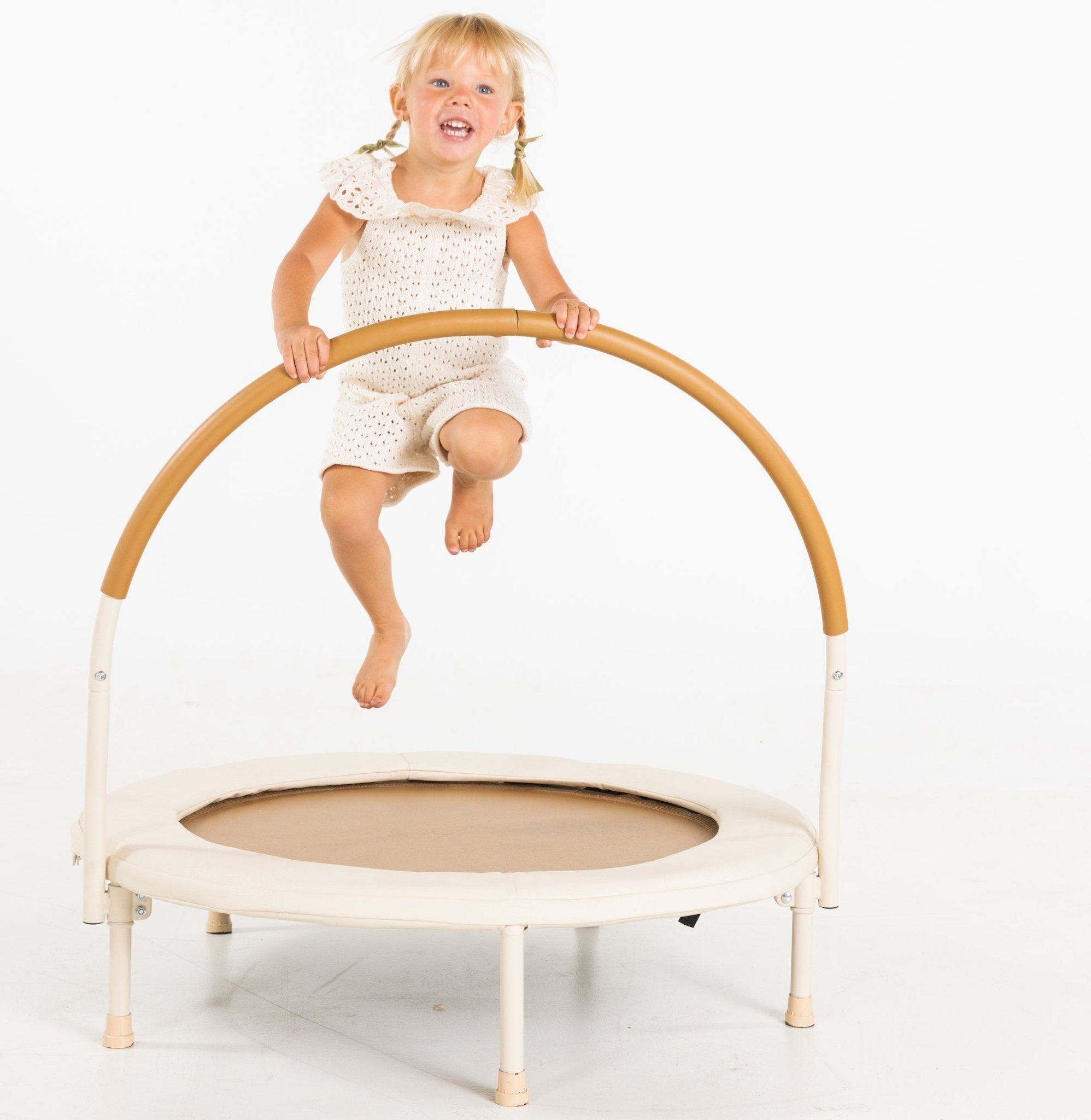 Trampoline White Cliff Studio