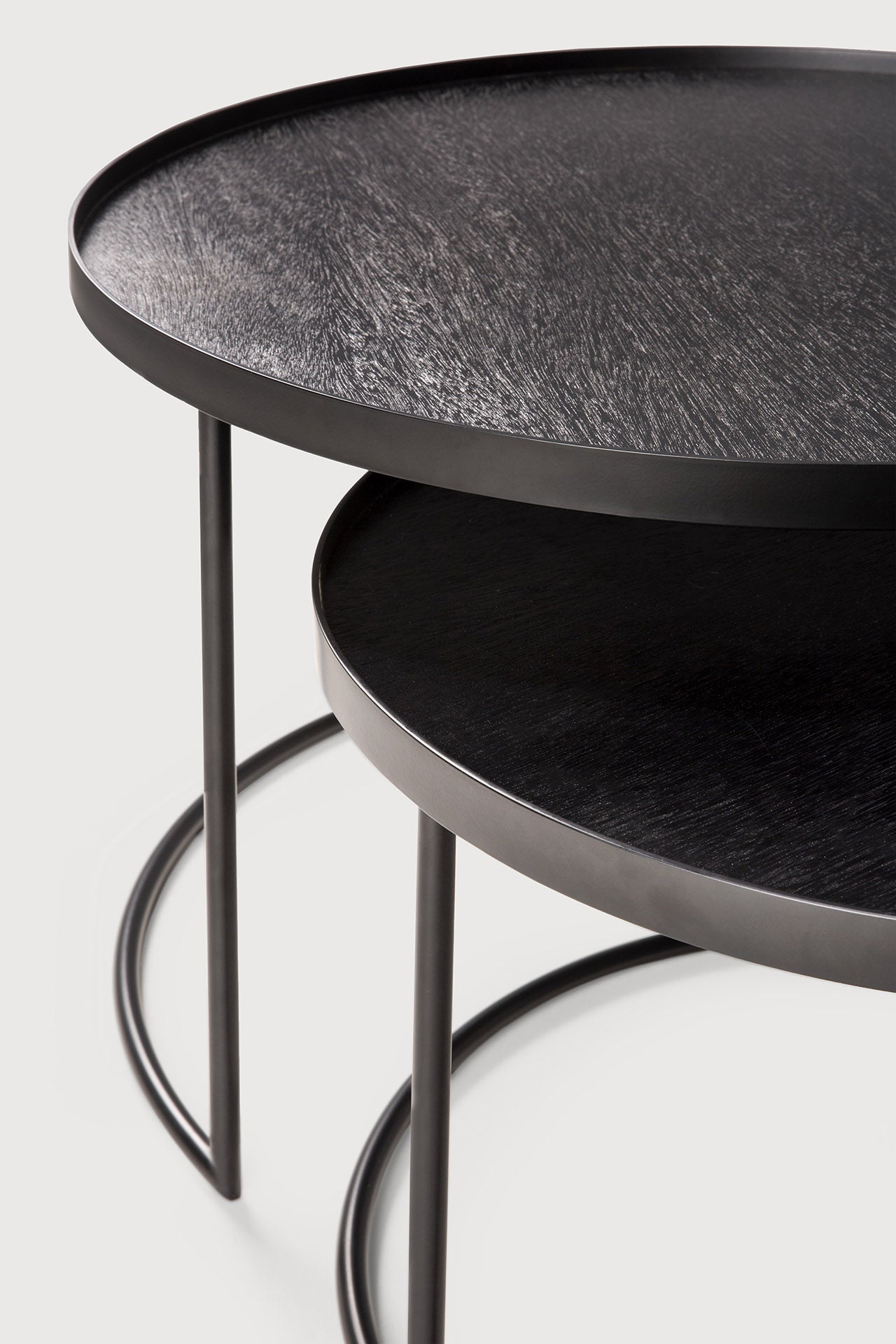 Tray coffee table set - varnished wood - black - round - S/L - trays not included White Cliff Studio COFFEE TABLE