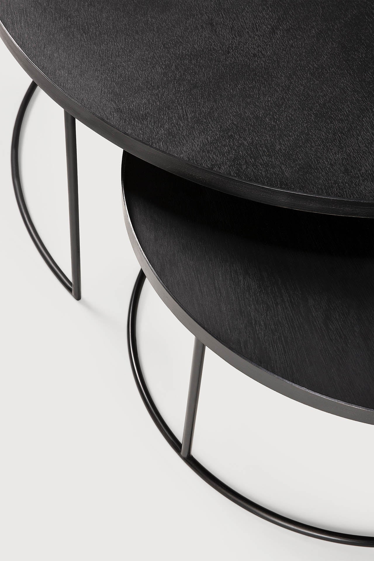 Tray coffee table set - varnished wood - black - round - XL - trays not included White Cliff Studio COFFEE TABLE