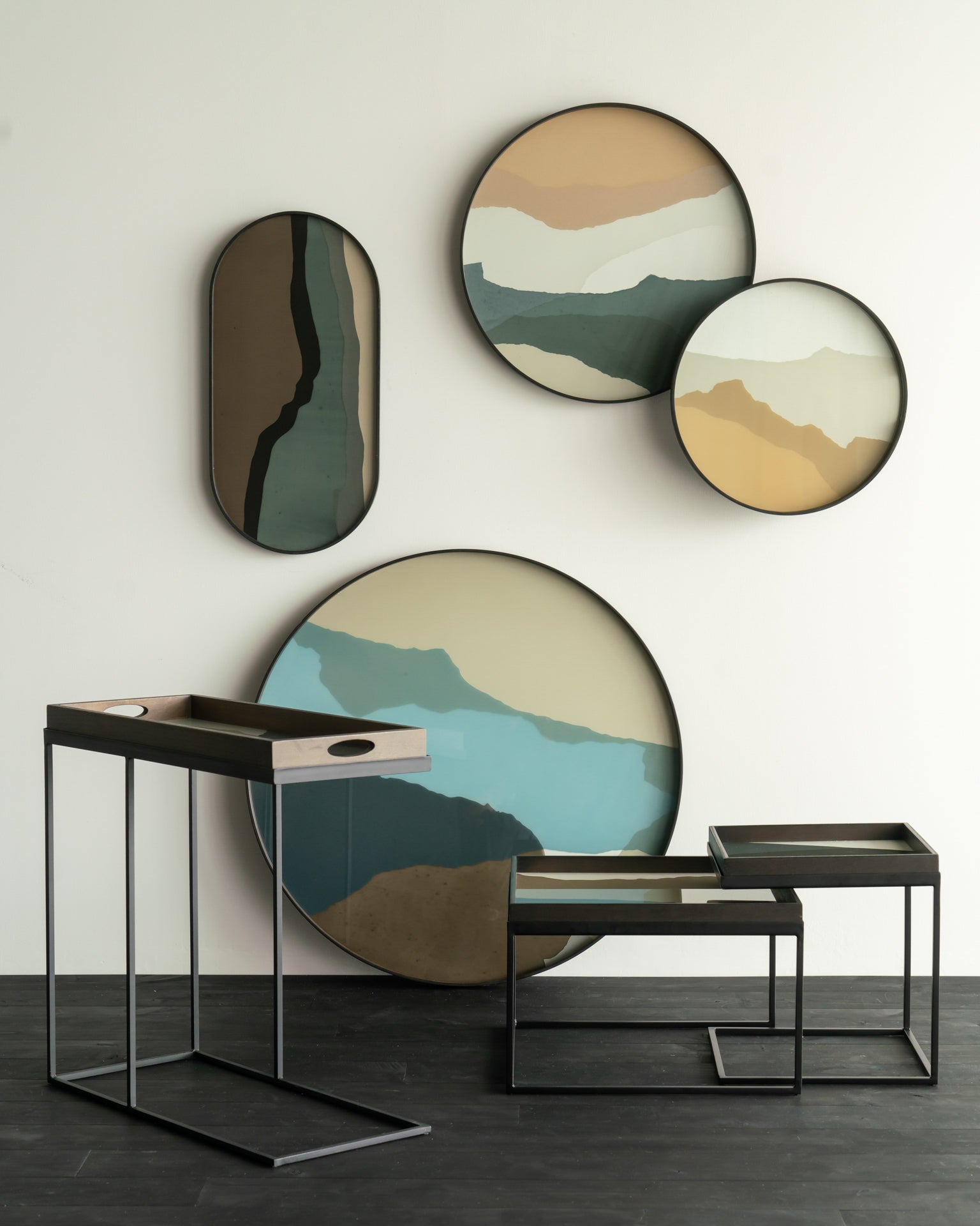 Tray coffee table set - varnished wood - black - square - S/L - trays not included White Cliff Studio COFFEE TABLE