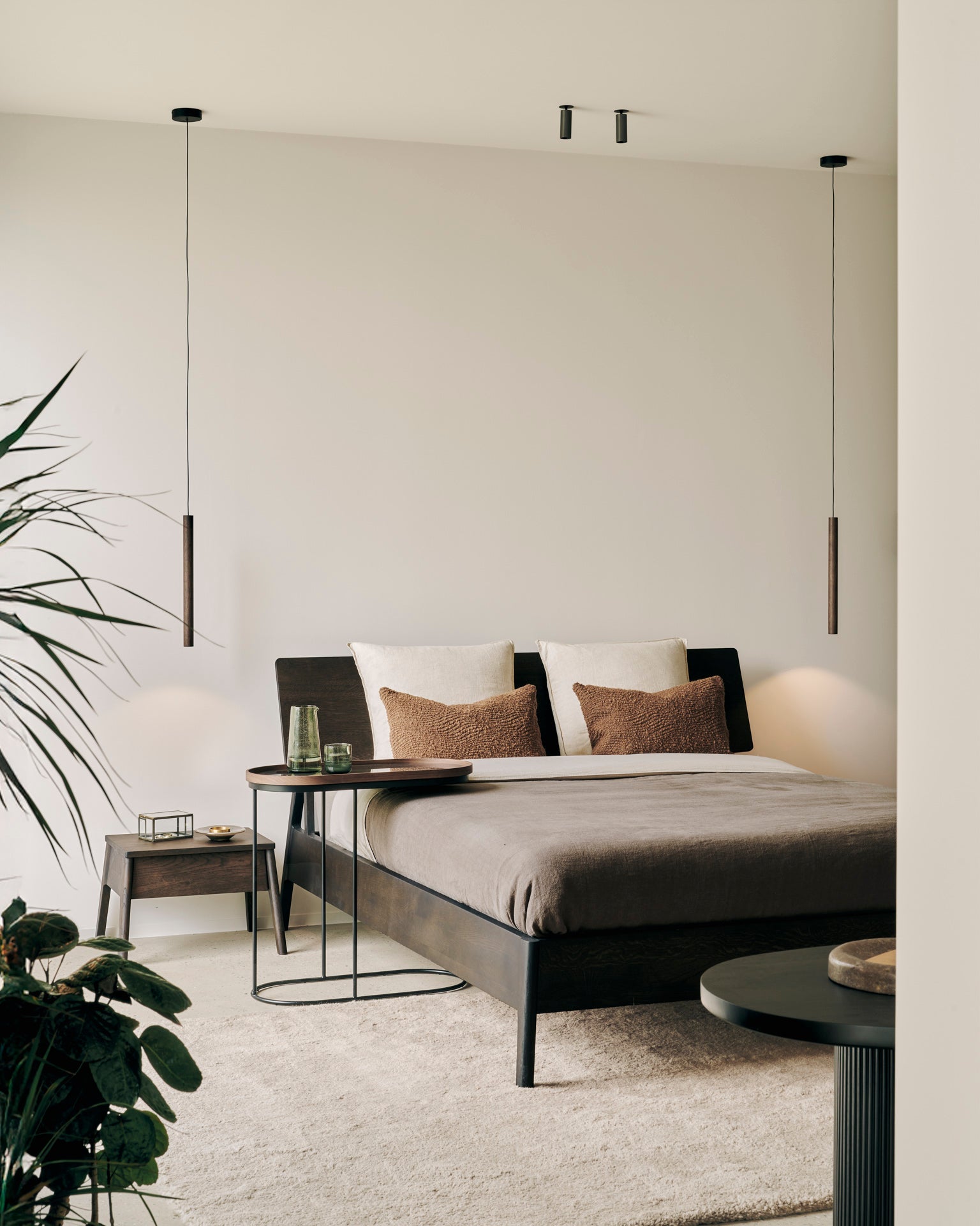 Tray side table - varnished wood - black - oblong - M - tray not included White Cliff Studio Side Table