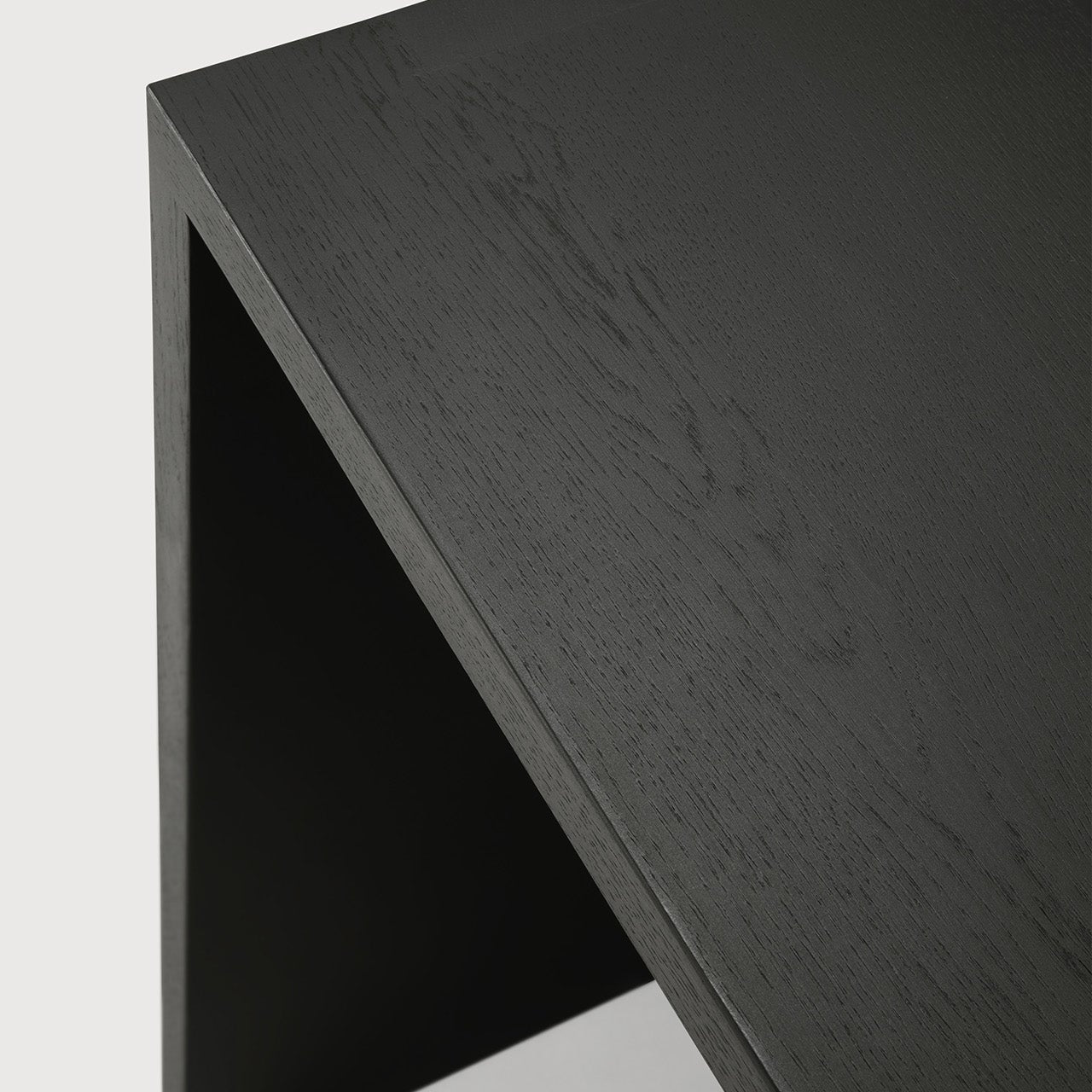 U desk - varnished oak - black - rectangular - with cable management White Cliff Studio Desk