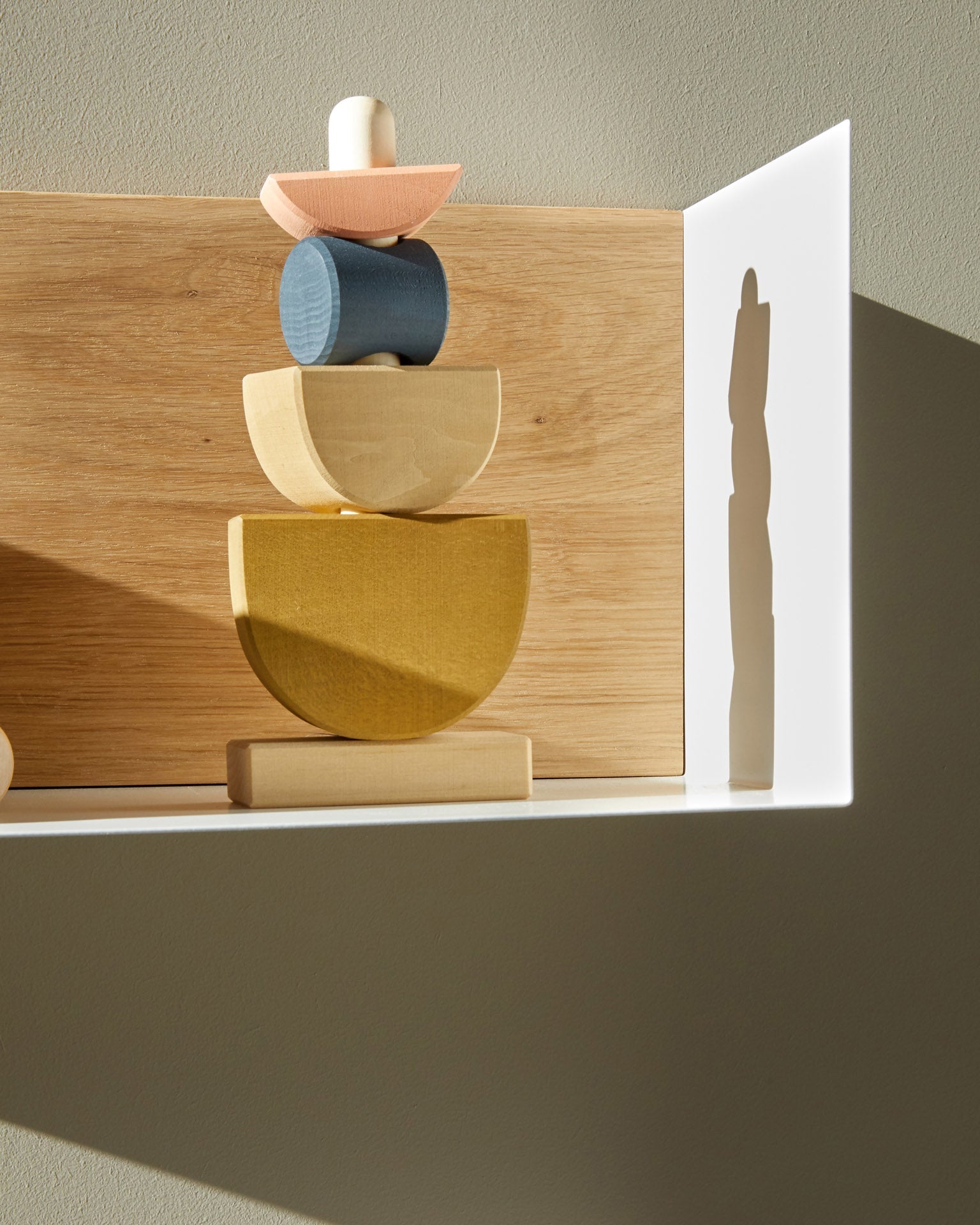 U shelf - oak - white metal White Cliff Studio Wall Shelf