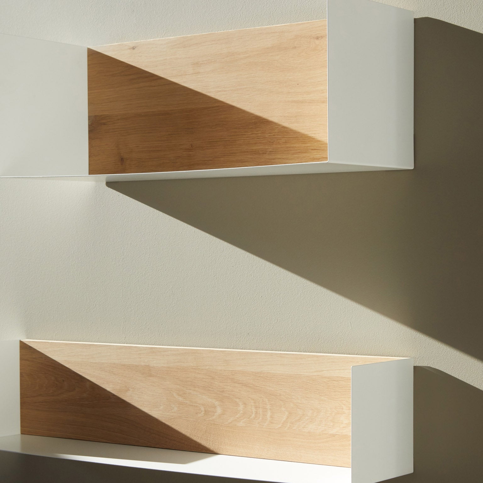 U shelf - oak - white metal White Cliff Studio Wall Shelf