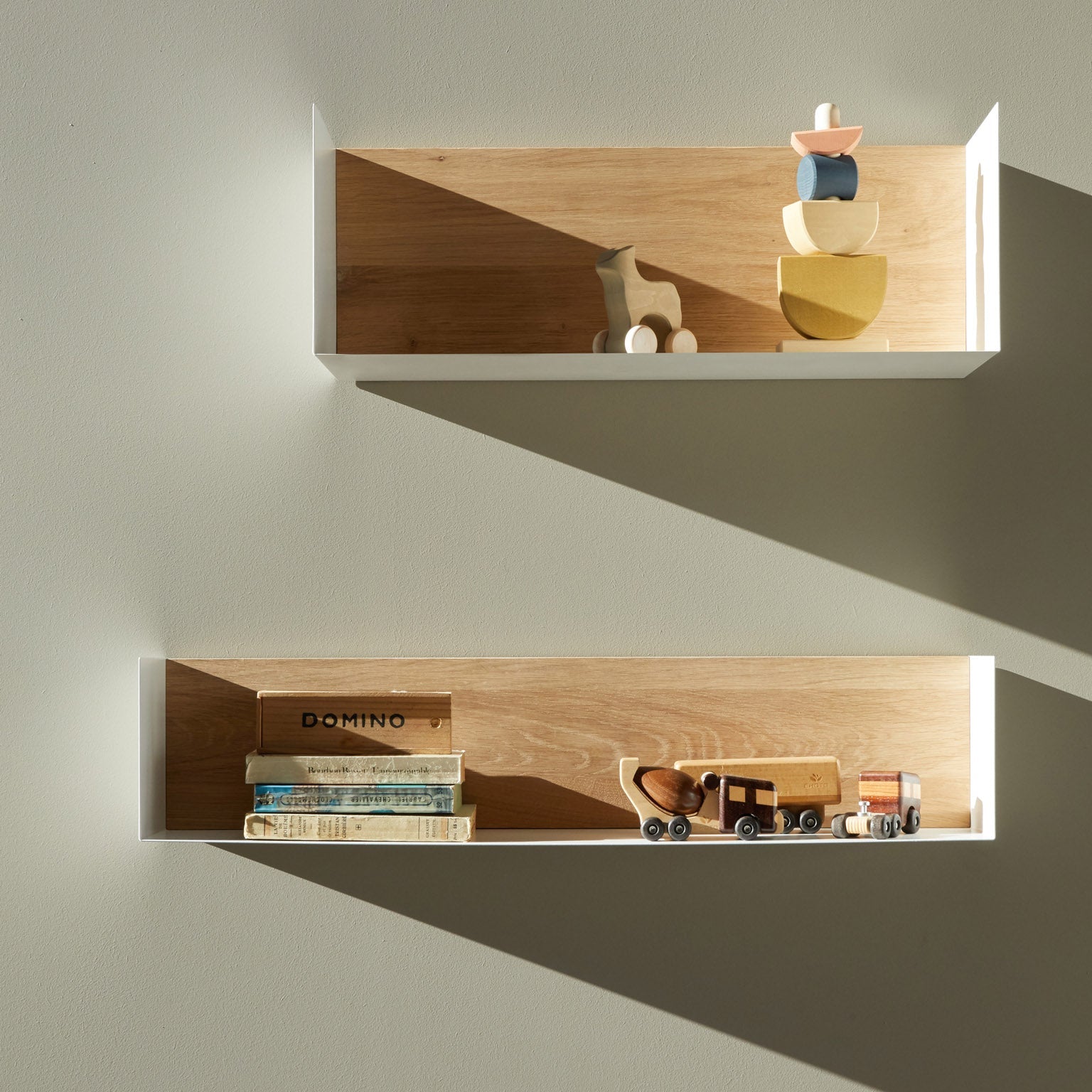 U shelf - oak - white metal White Cliff Studio Wall Shelf