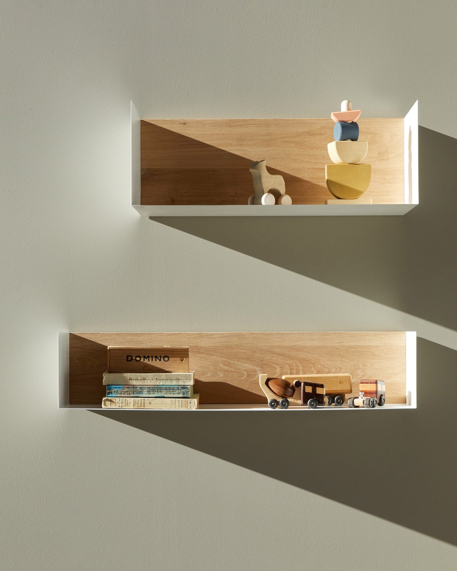U shelf - oak - white metal White Cliff Studio Wall Shelf