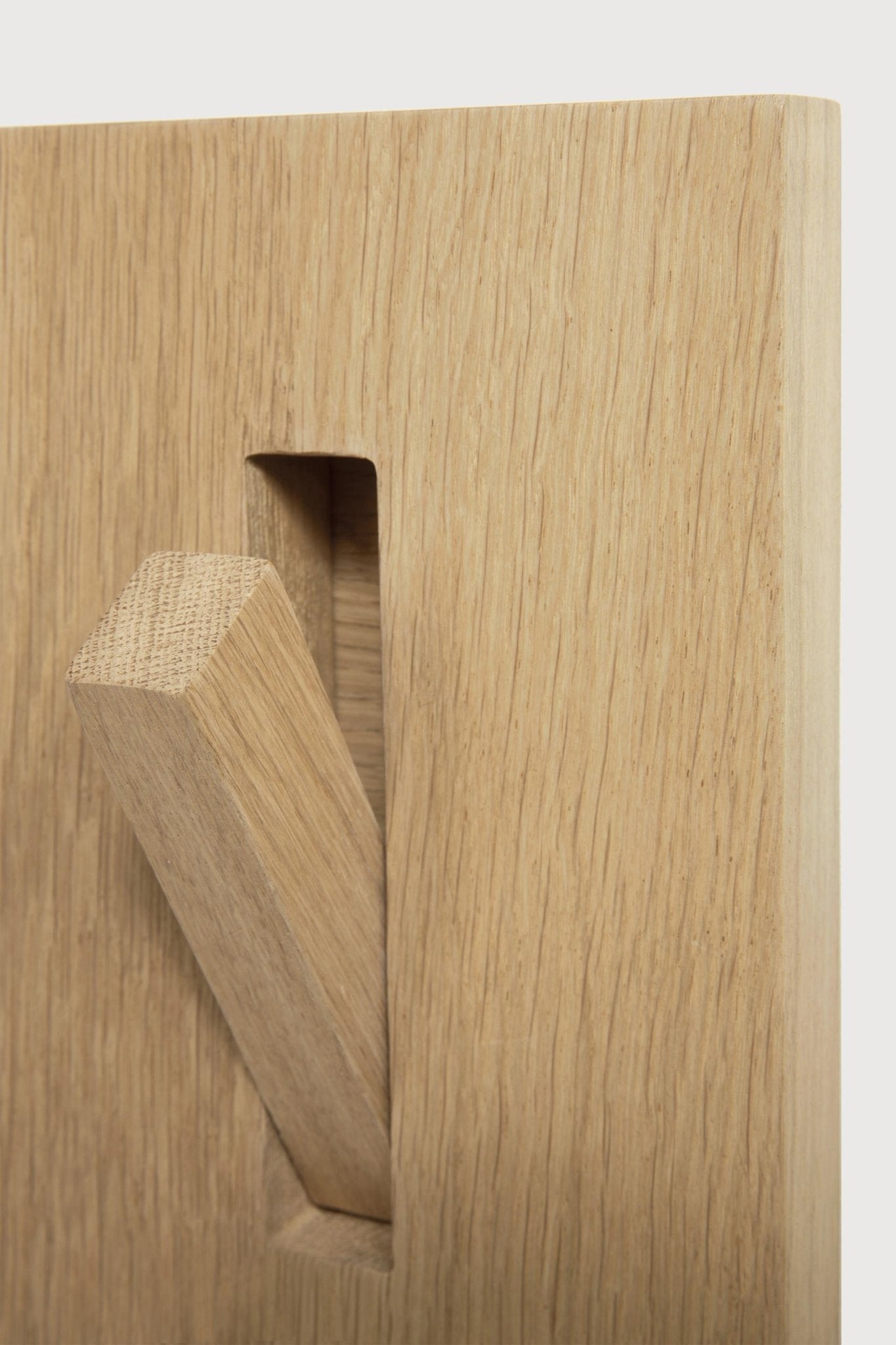 Utilitile wall hanger - varnished oak - 5 hangers White Cliff Studio Coat Hooks