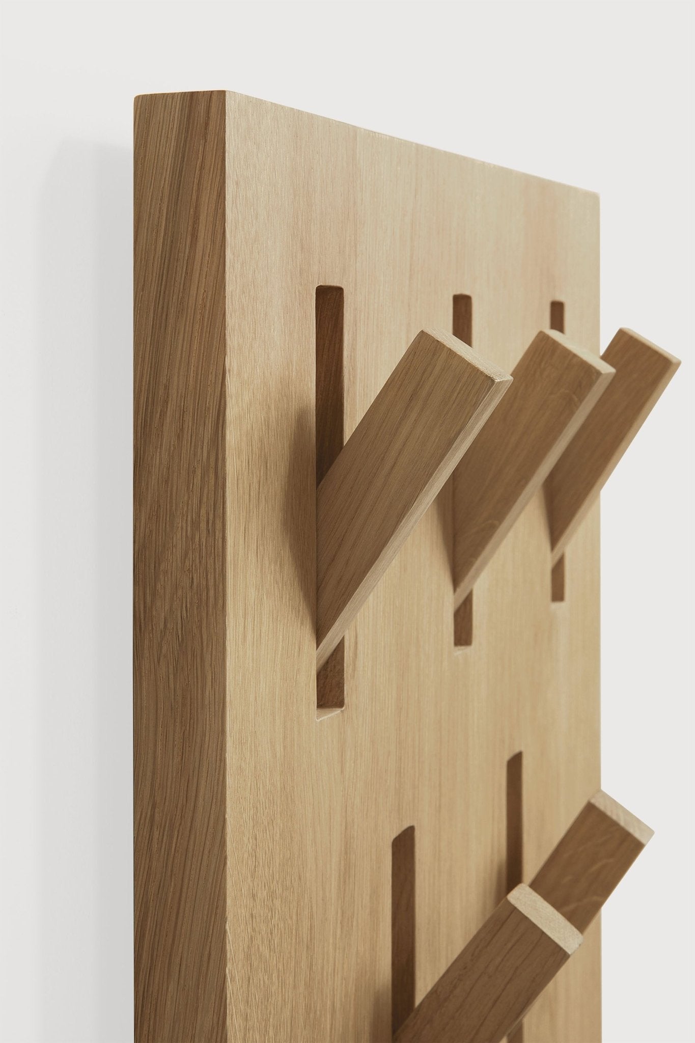 Utilitile wall hanger - varnished oak - 5 hangers White Cliff Studio Coat Hooks