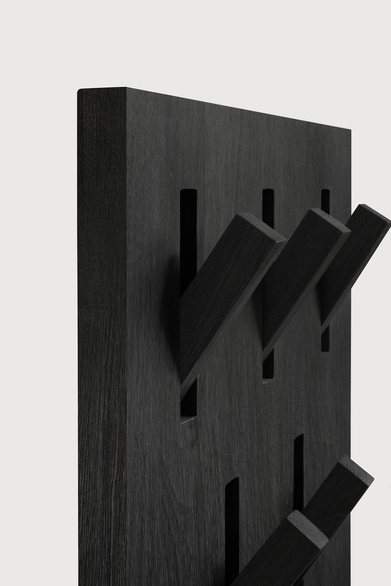 Utilitile wall hanger - varnished oak - black - 5 hangers White Cliff Studio Coat Hooks