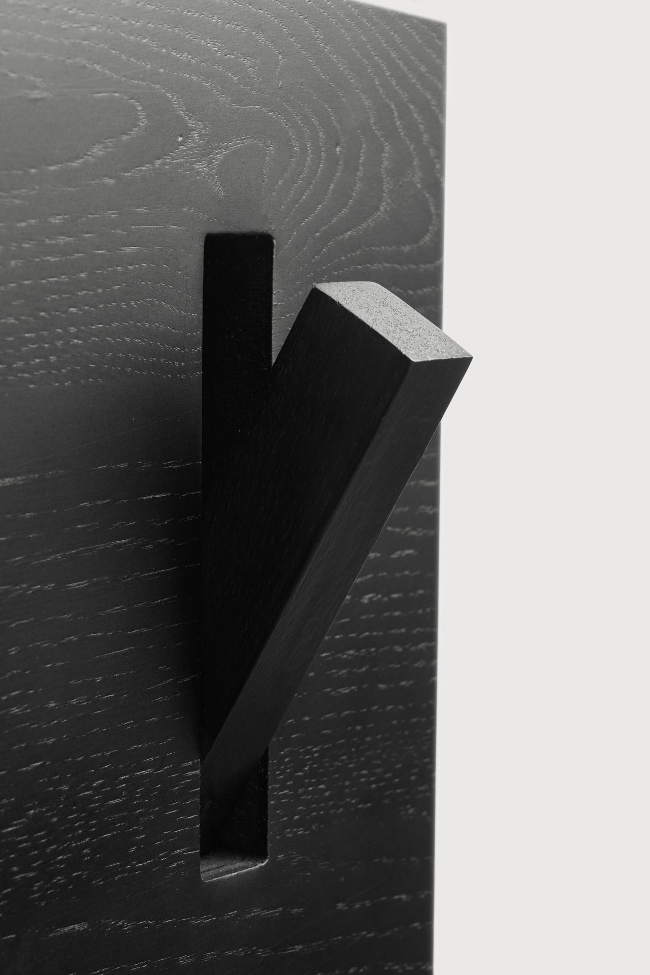 Utilitile wall hanger - varnished oak - black - 6 hangers White Cliff Studio Coat Hooks