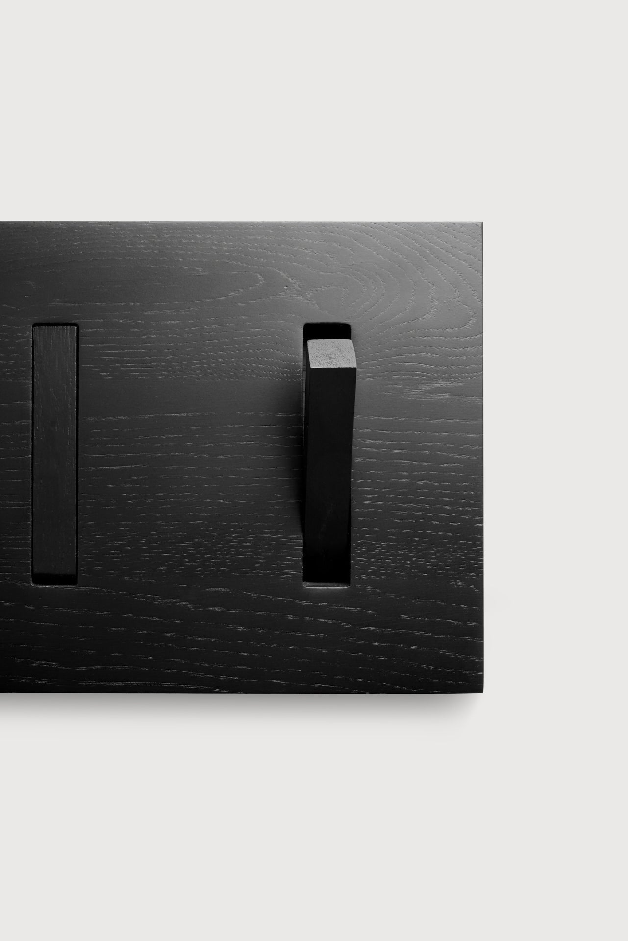 Utilitile wall hanger - varnished oak - black - 6 hangers White Cliff Studio Coat Hooks