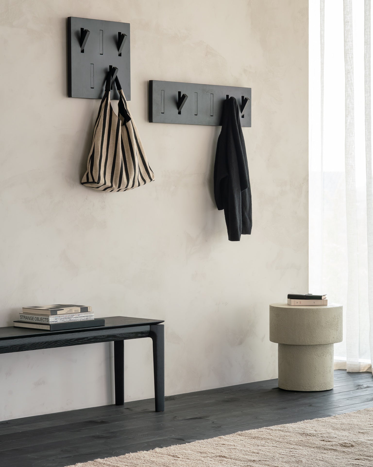 Utilitile wall hanger - varnished oak - black - 6 hangers White Cliff Studio Coat Hooks