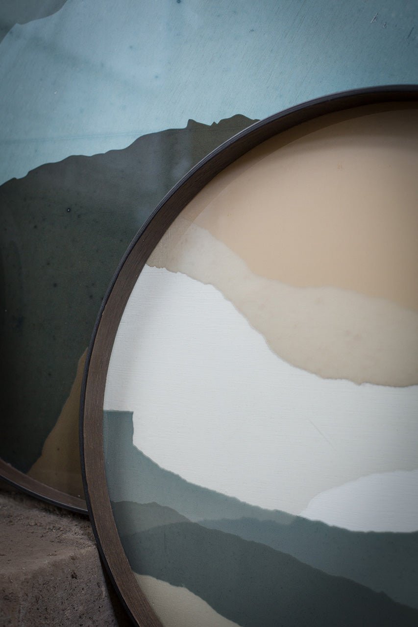Wabi Sabi tray - glass - Sand - round - S White Cliff Studio Trays