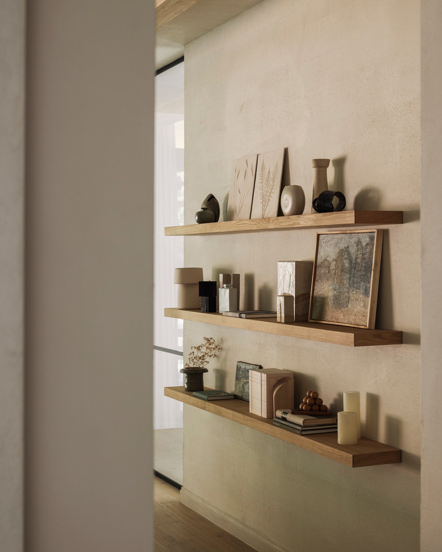 Wall shelf - oak White Cliff Studio Wall Shelf
