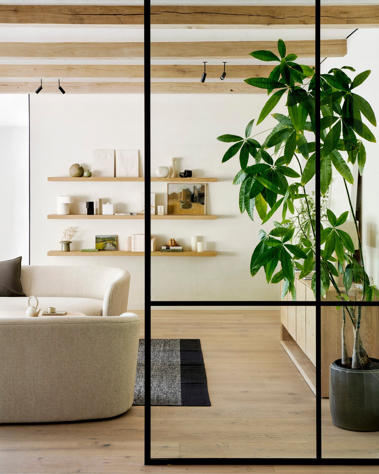 Wall shelf - oak White Cliff Studio Wall Shelf