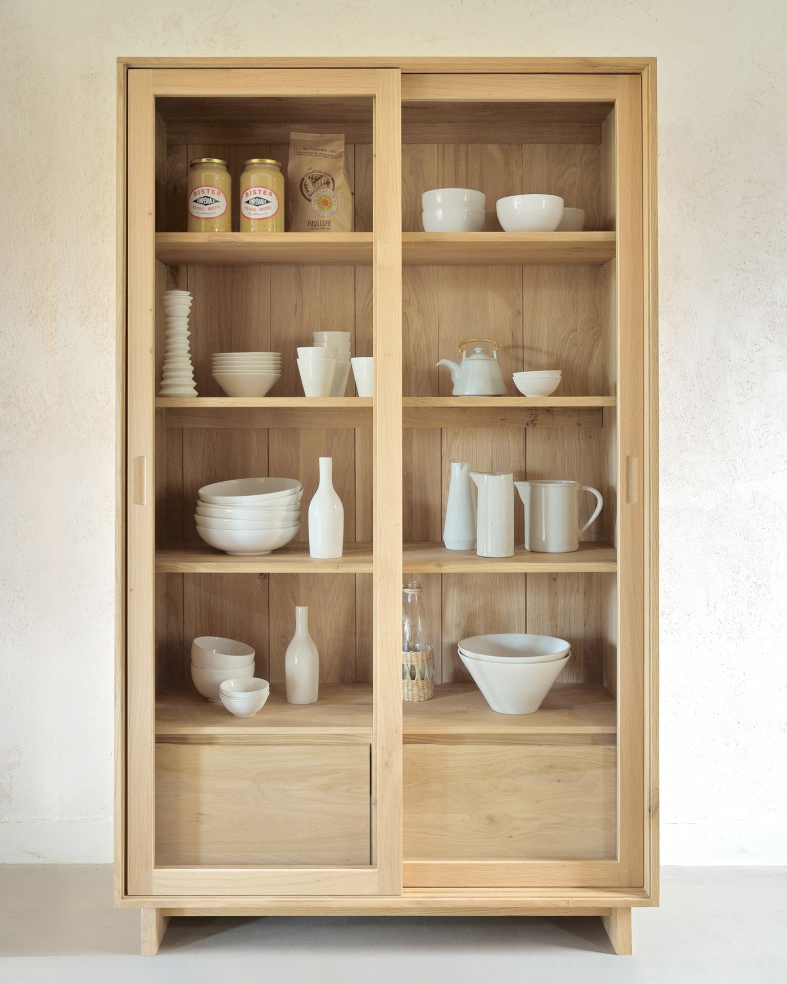 Wave cupboard - oak - 2 sliding doors - 2 inside drawers White Cliff Studio Cab inet
