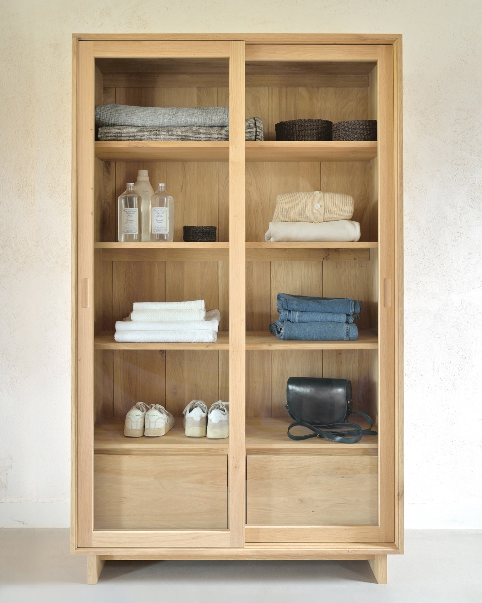 Wave cupboard - oak - 2 sliding doors - 2 inside drawers White Cliff Studio Cab inet