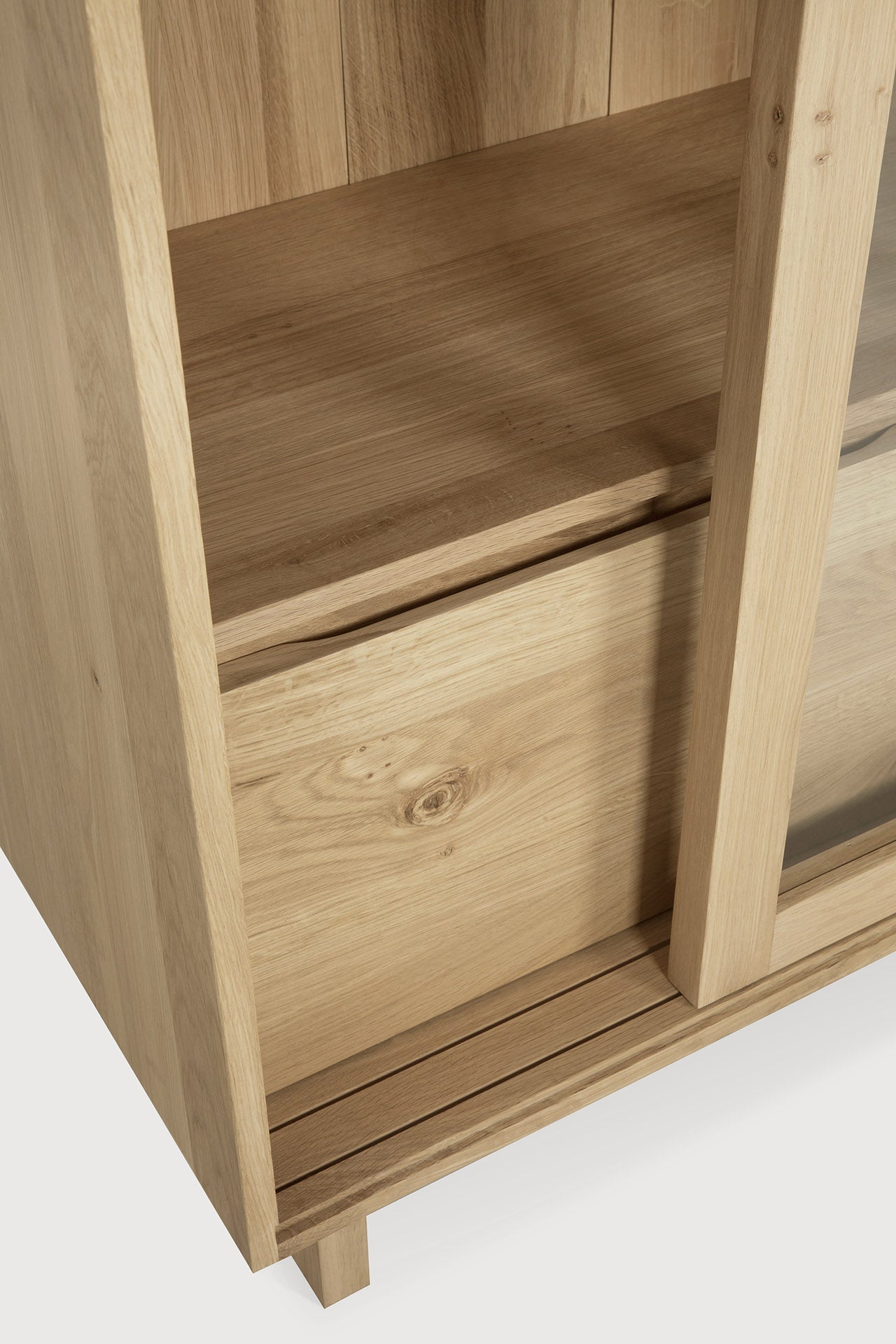 Wave cupboard - oak - 2 sliding doors - 2 inside drawers White Cliff Studio Cab inet