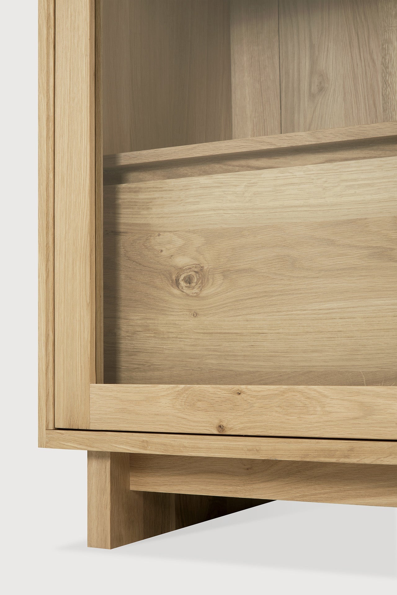 Wave cupboard - oak - 2 sliding doors - 2 inside drawers White Cliff Studio Cab inet