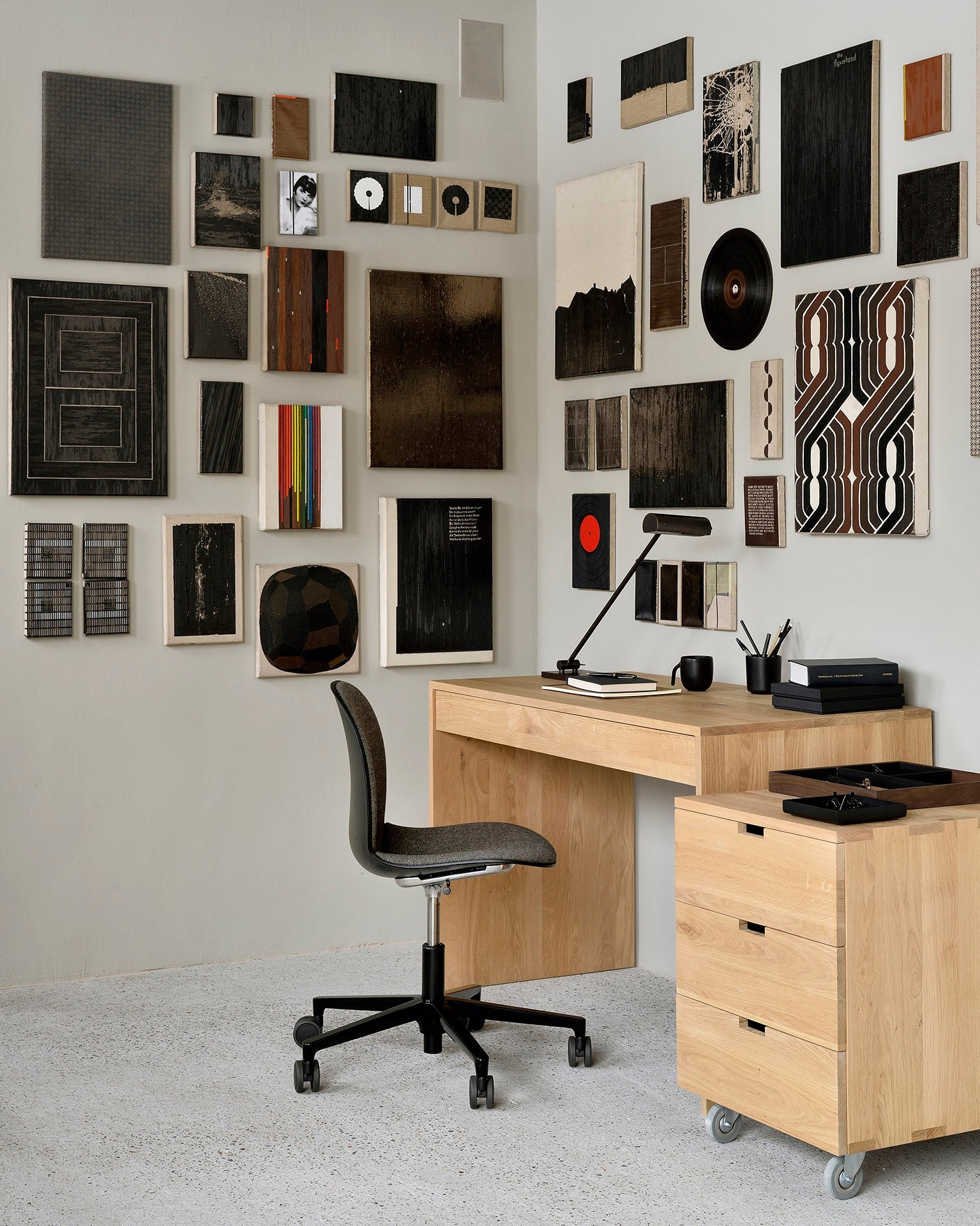 Wave desk - oak - 1 drawer - rectangular White Cliff Studio Desk