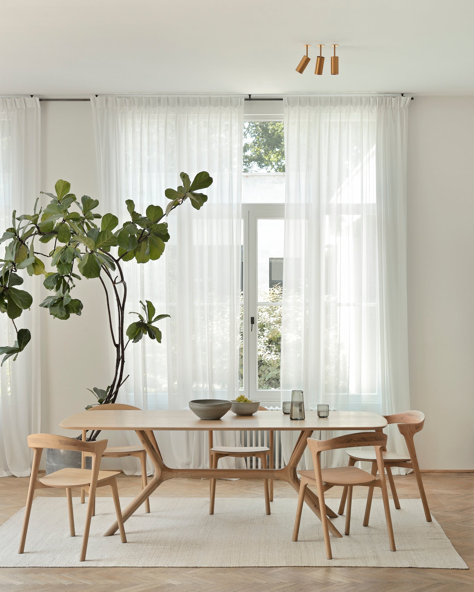 X dining table - oak - rectangular White Cliff Studio Dining Table