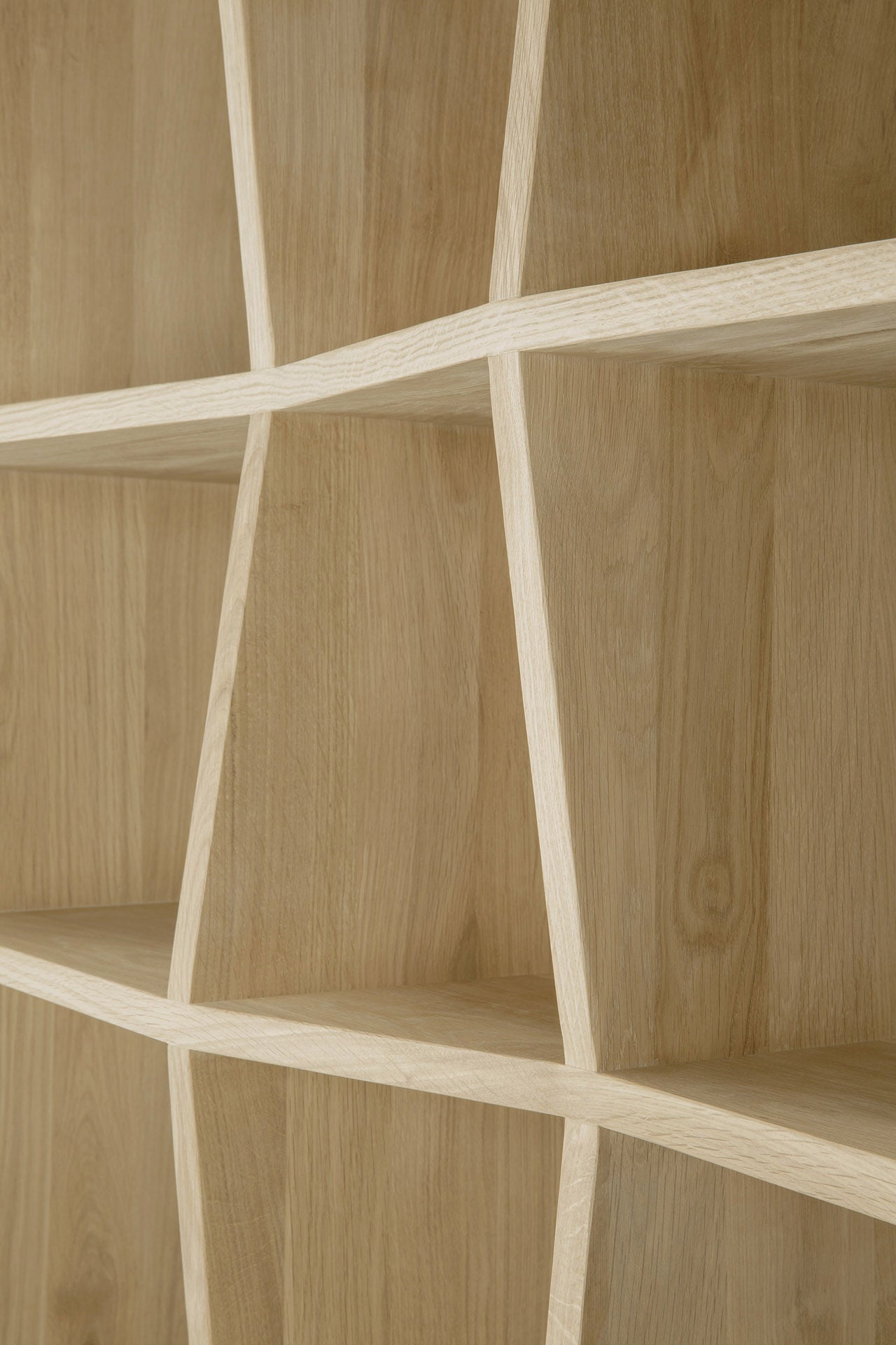 Z rack - oak White Cliff Studio Wall Shelf